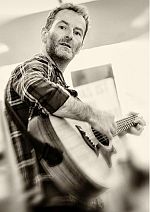 STEVE CASEY | Irish Folk-Rock-Pop